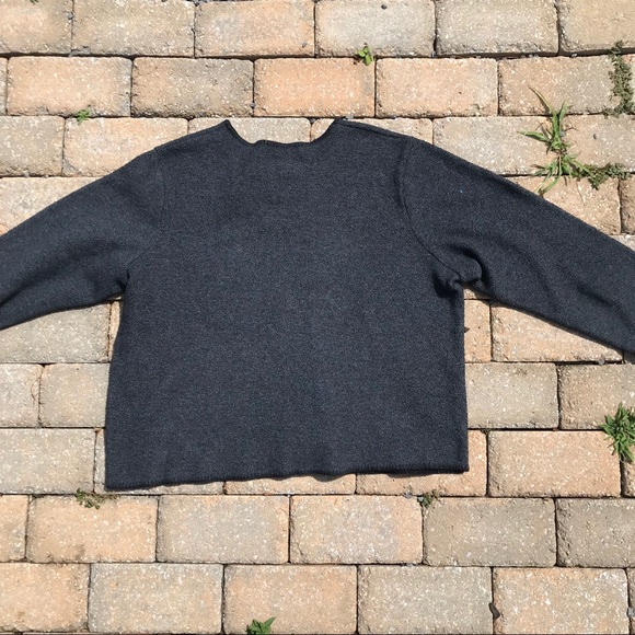 Gray fuzzy sweater - Picture 4 of 4